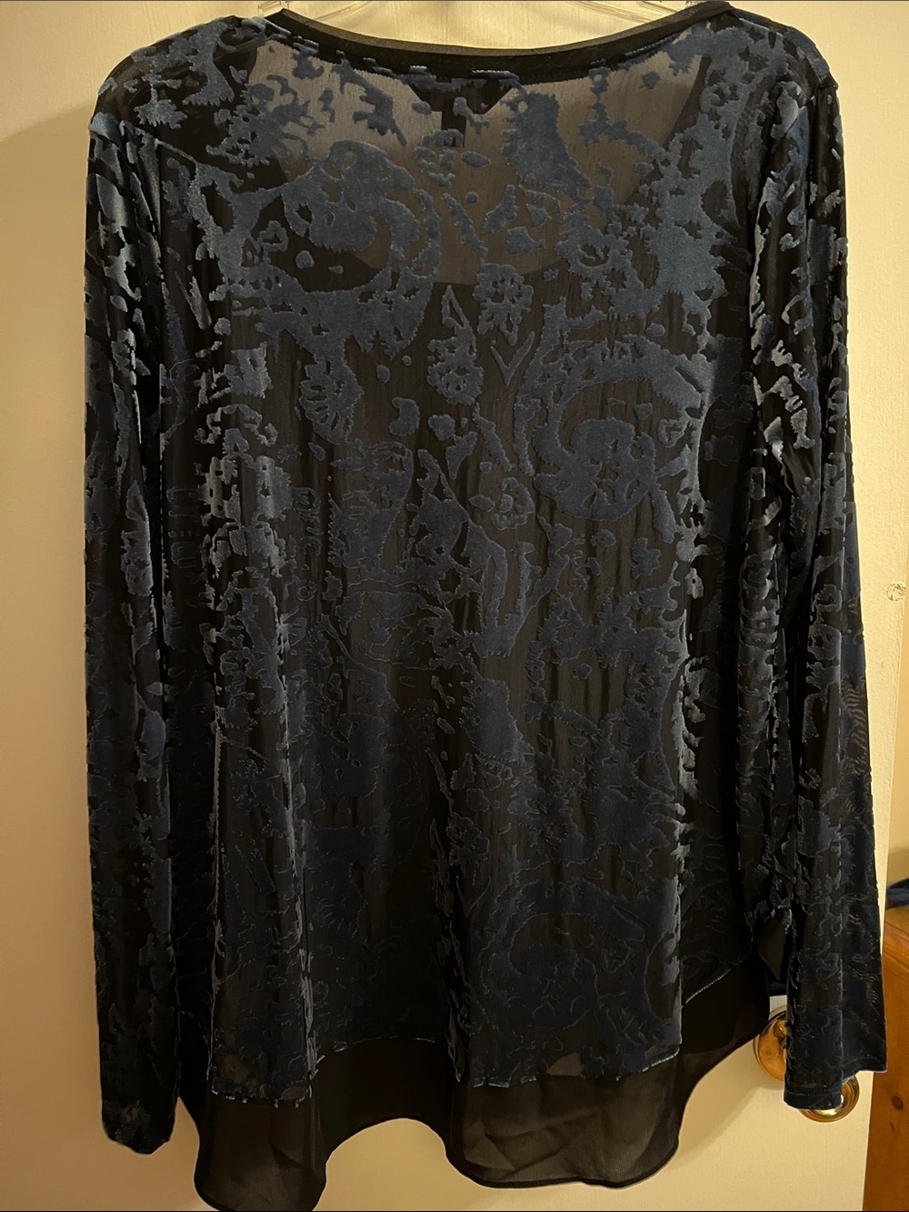 Simply Vera Black & Navy Burnout Velvet Long Sleeve Top - Picture 3 of 7